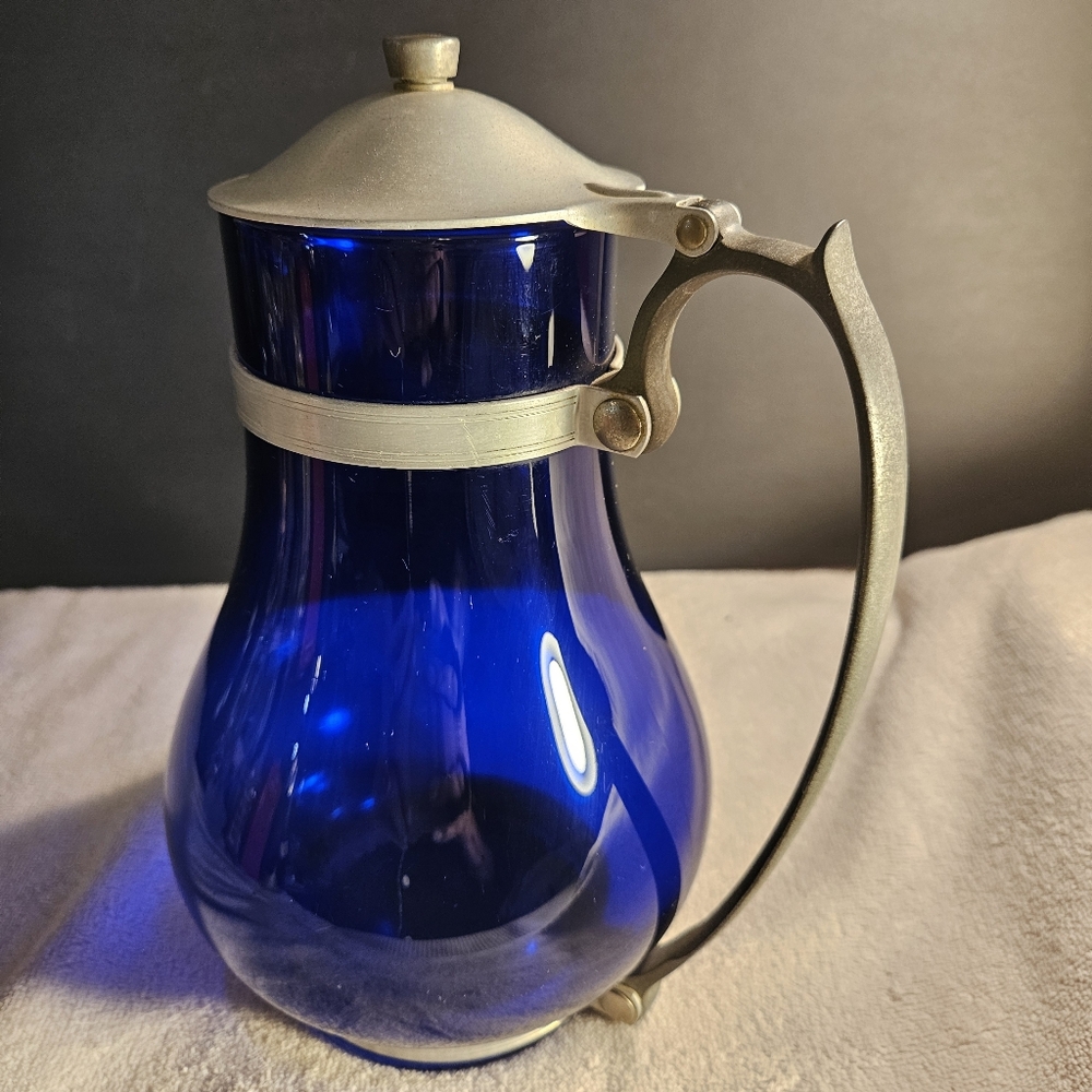 MACBETH EVANS COBALT BLUE HOSTESS PITCHER/BATTER JUG WITH METAL LID AND HANDLE